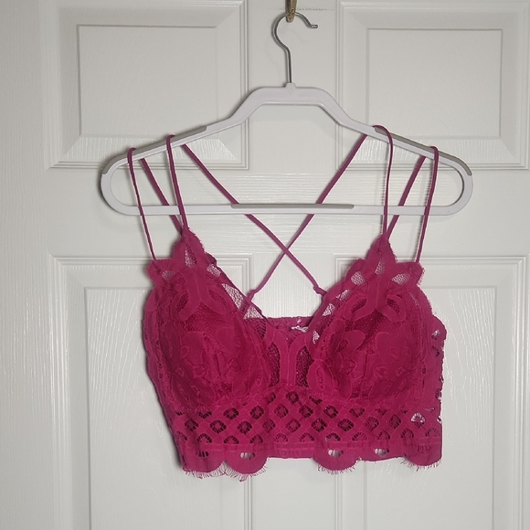Zenana Outfitters Magenta Lace Top - Picture 4 of 4